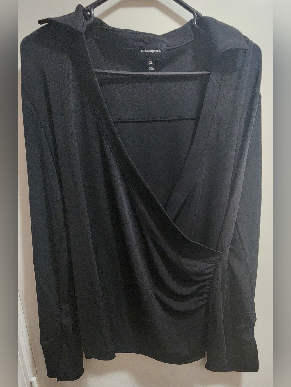 Banana Republic Black Wrap Top XL Long Sleeve